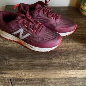 New balance sneakers size 8